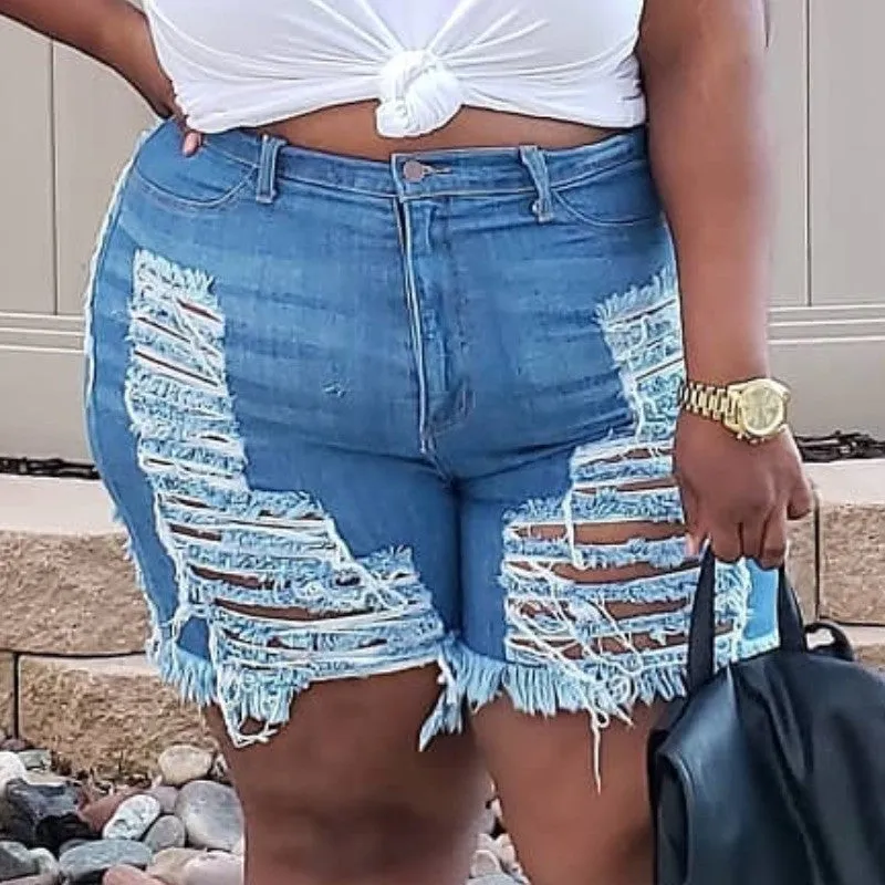 10 Pieces) Wholesale XL-5XL Woman Oversized Hollow Out Washed Denim Shorts
