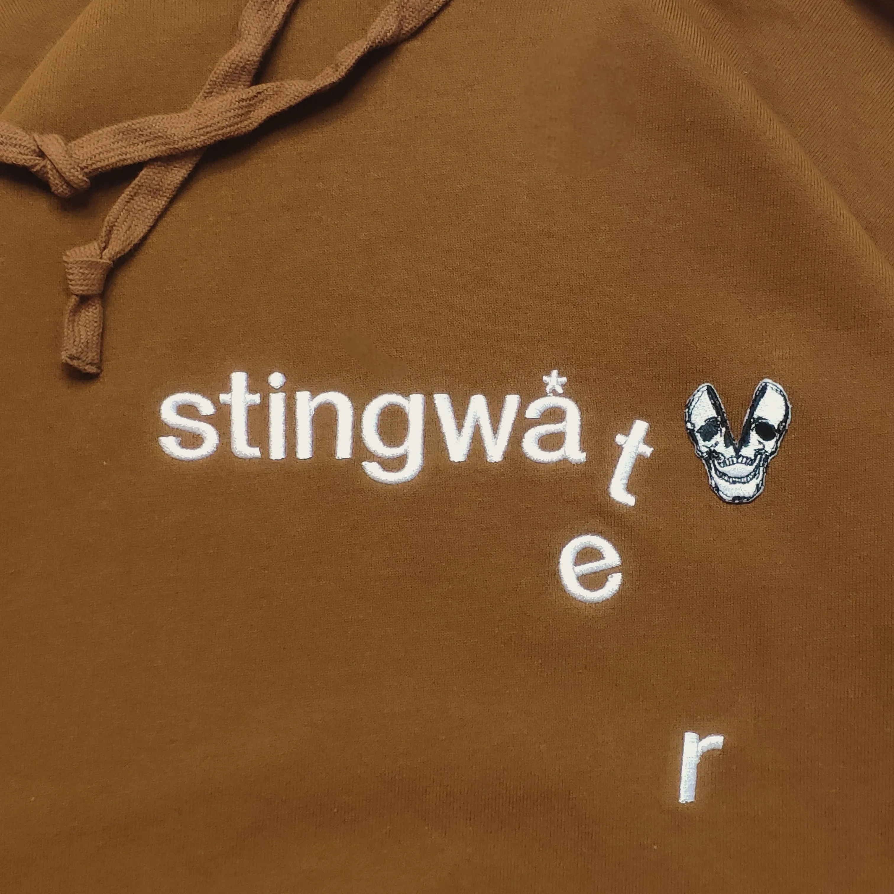 Classic melting logo and skull patch Hoodie Brown