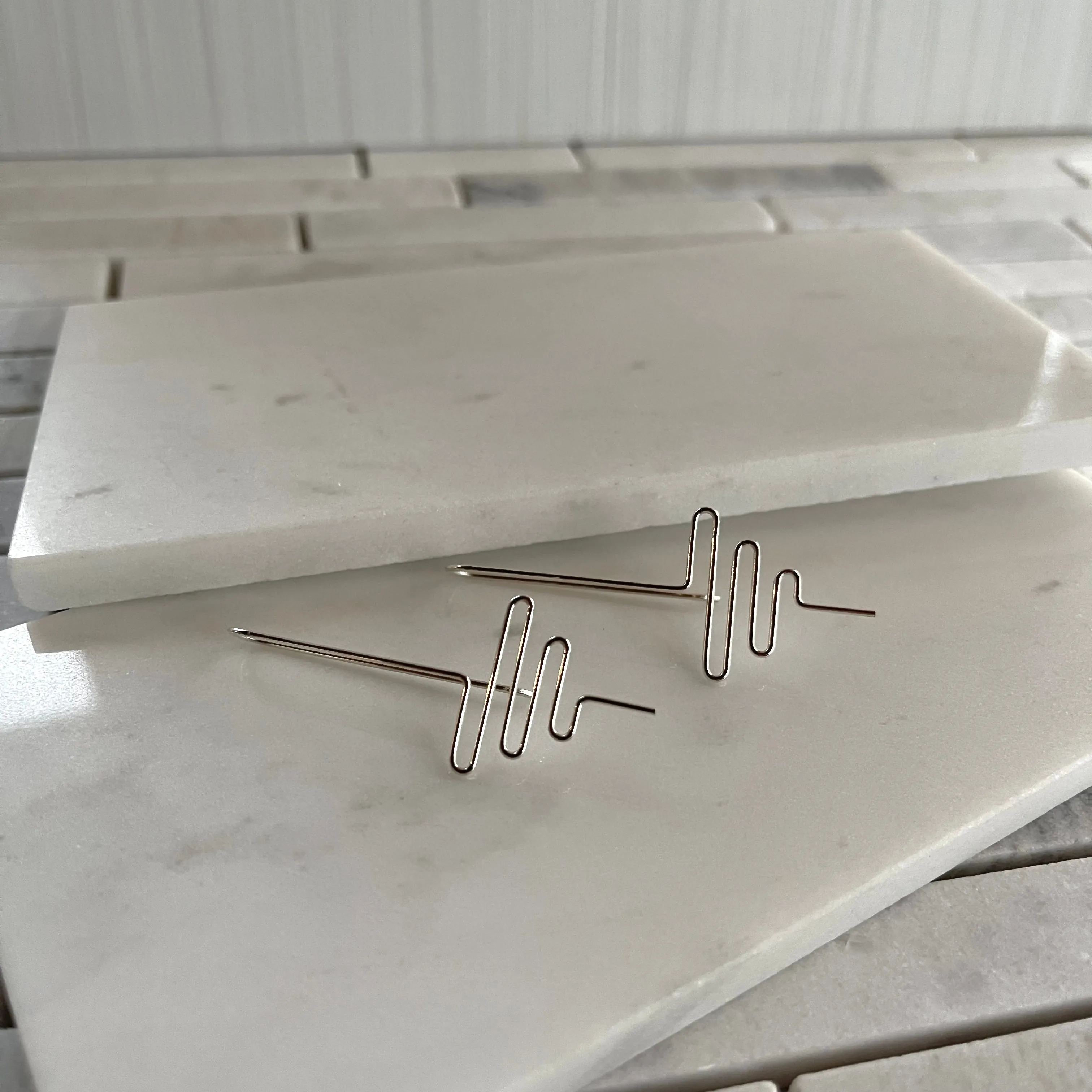 ECHO SLIDE EARRINGS