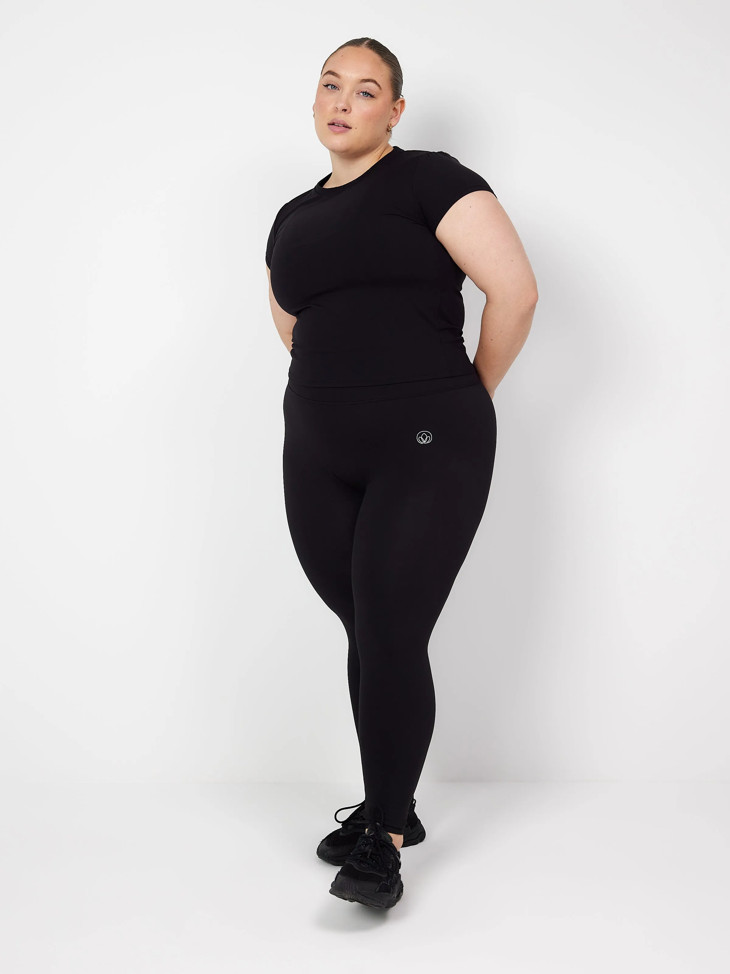 Ellie Ultralight Crop Tee