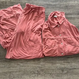 Free People Intimately Free Two Piece Pajama Set in Lipgloss - Size Small
