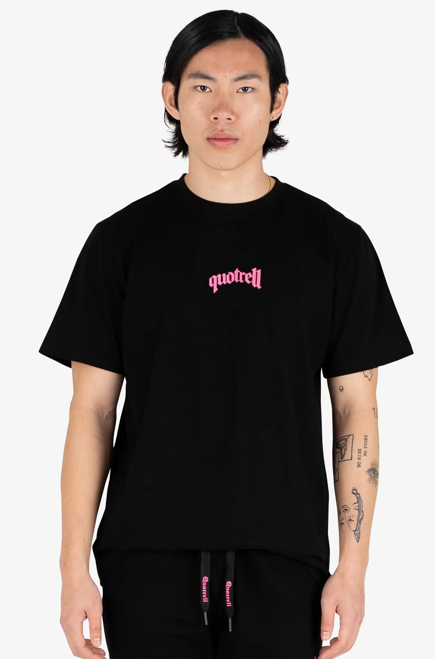 GLOBAL UNITY T-SHIRT | BLACK/NEON PINK