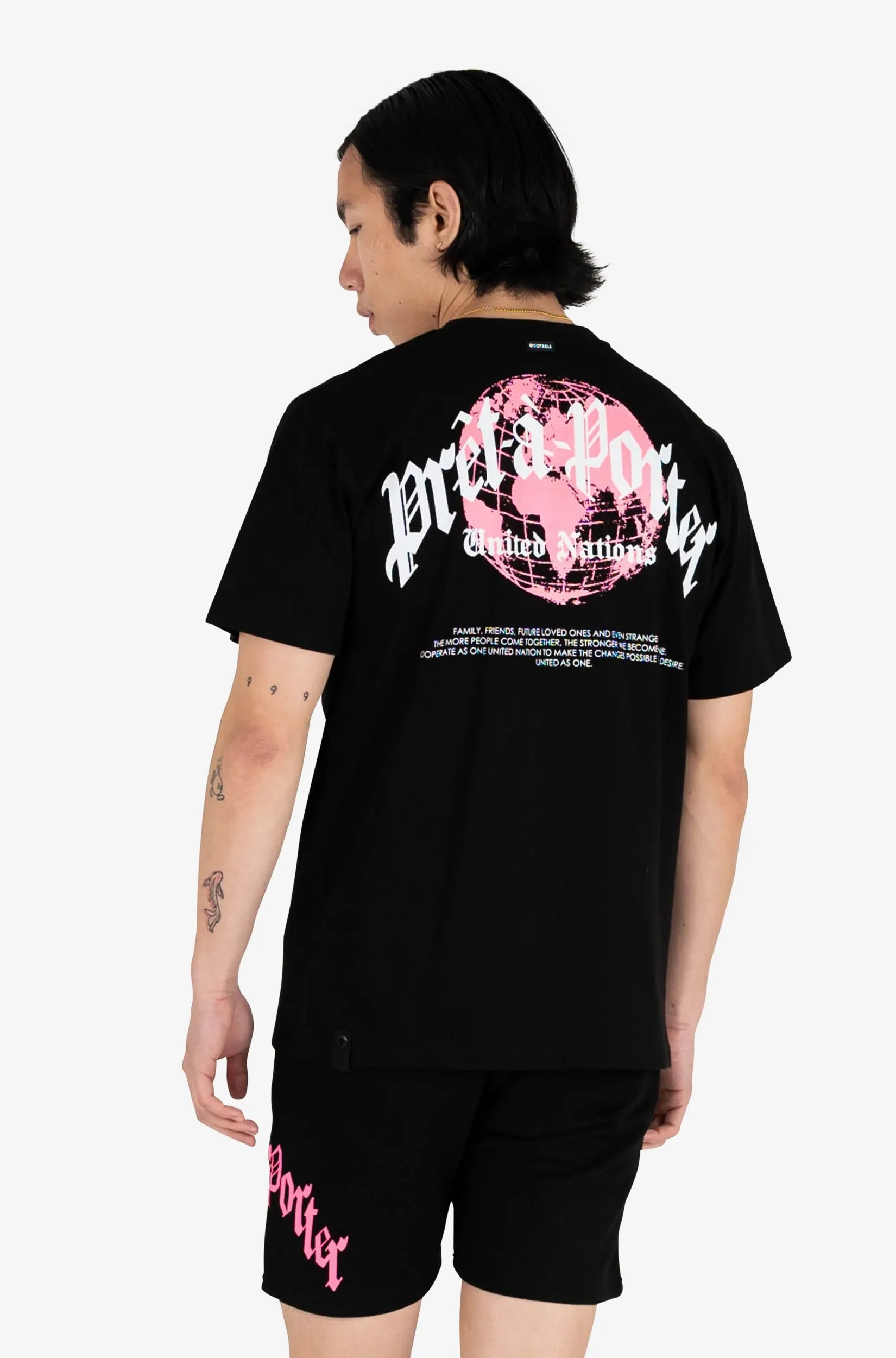 GLOBAL UNITY T-SHIRT | BLACK/NEON PINK
