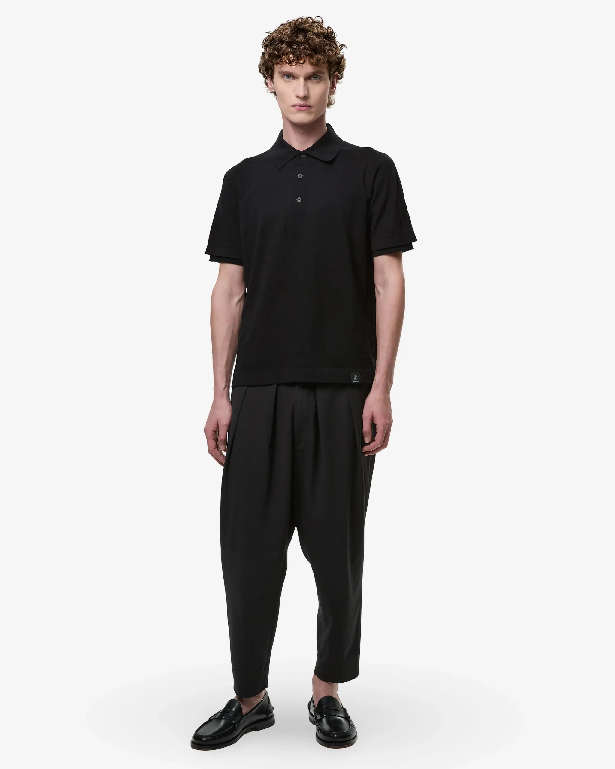 Jersey in FrescoFine with Side Slits and Black Lineated Buttons