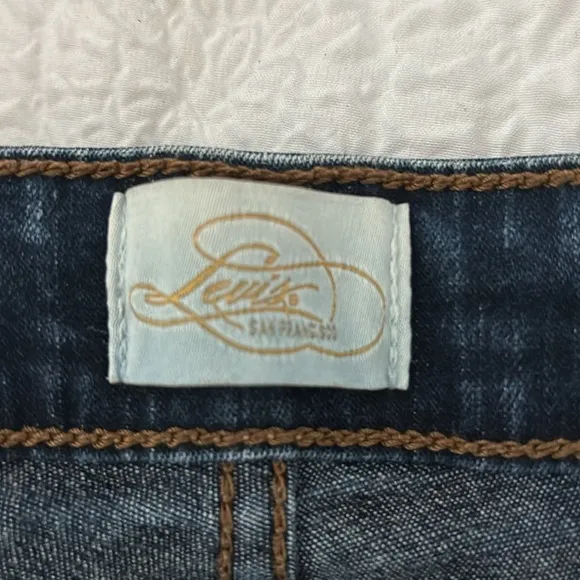 Levi's High Waisted Mom Jean Shorts