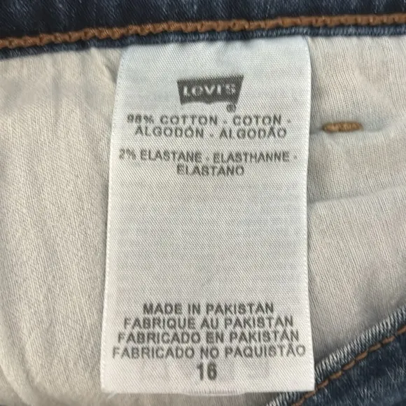 Levi's High Waisted Mom Jean Shorts