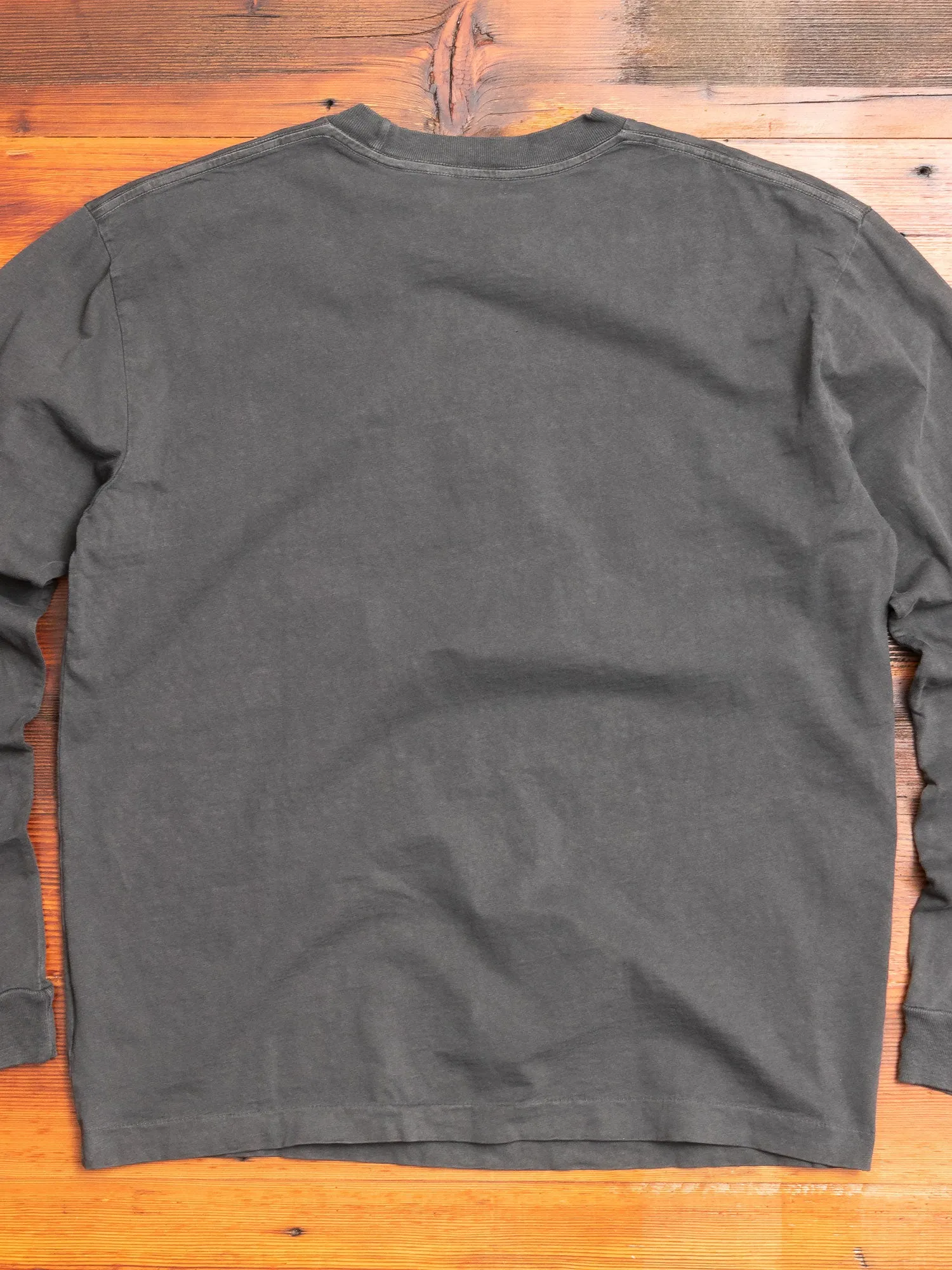 Long Sleeve University T-Shirt in Carbon