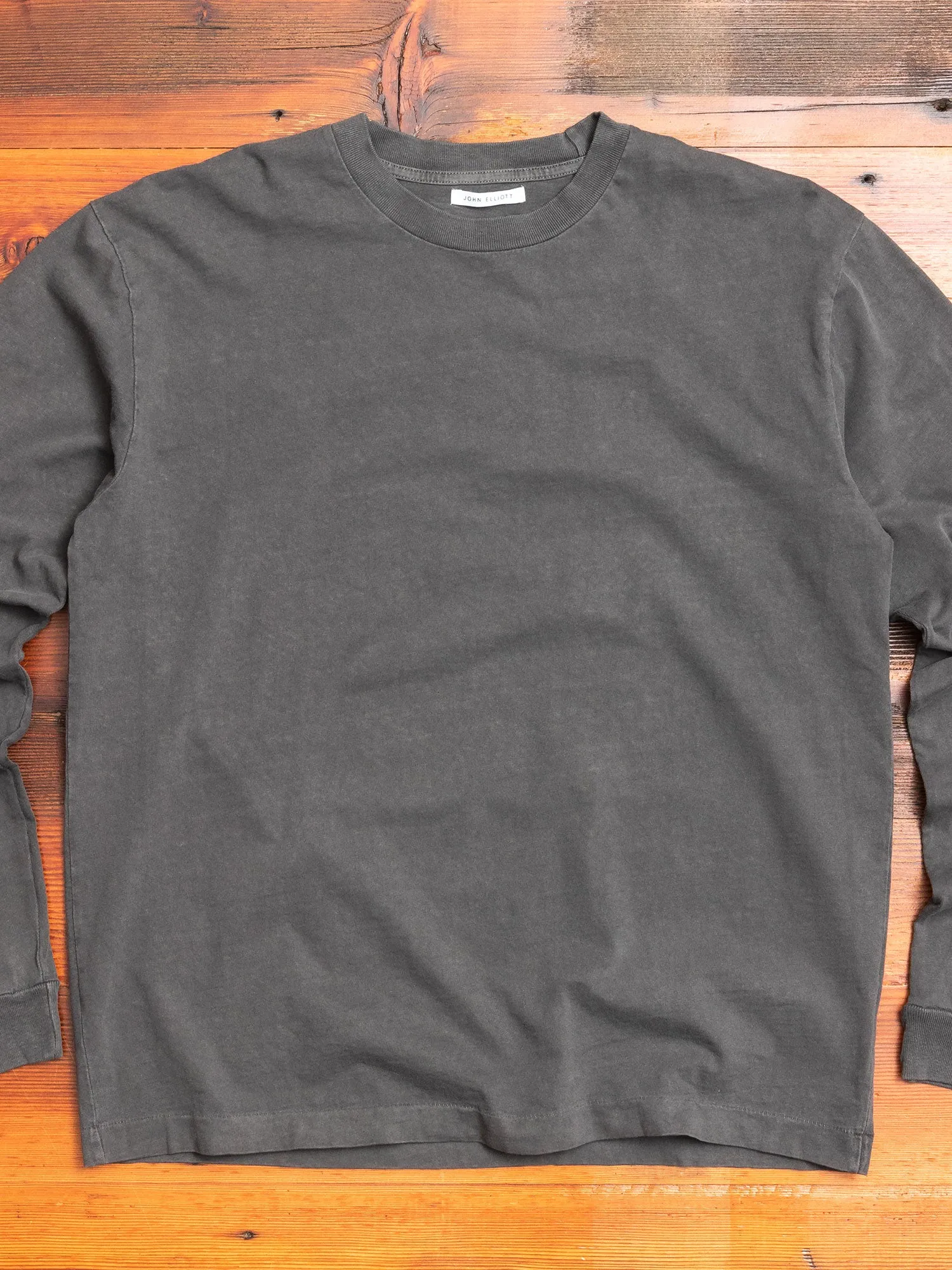 Long Sleeve University T-Shirt in Carbon