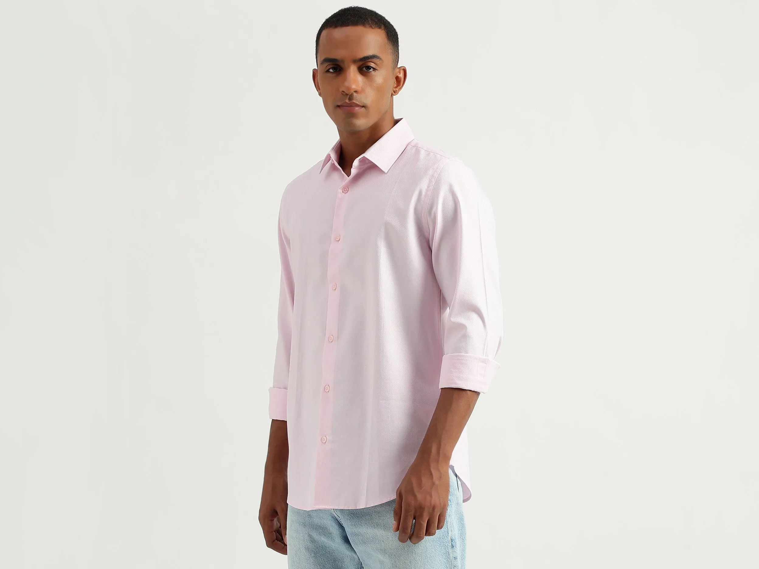 Men's Slim Fit Cutaway Collar Solid Shirts