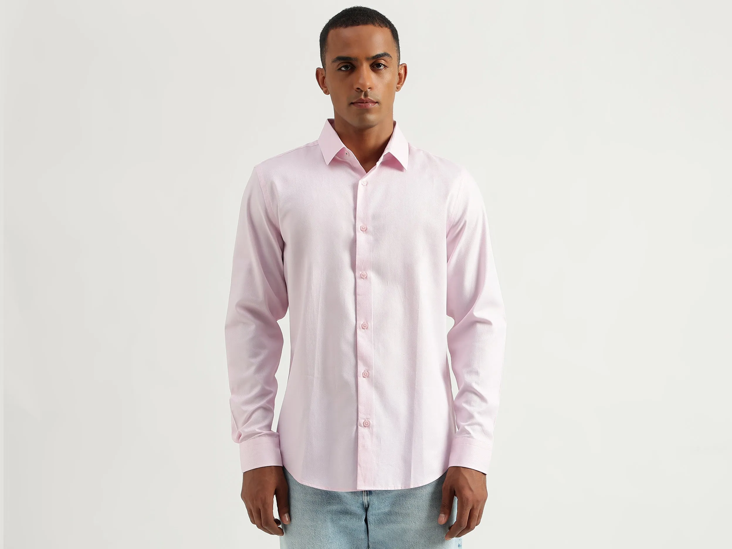 Men's Slim Fit Cutaway Collar Solid Shirts