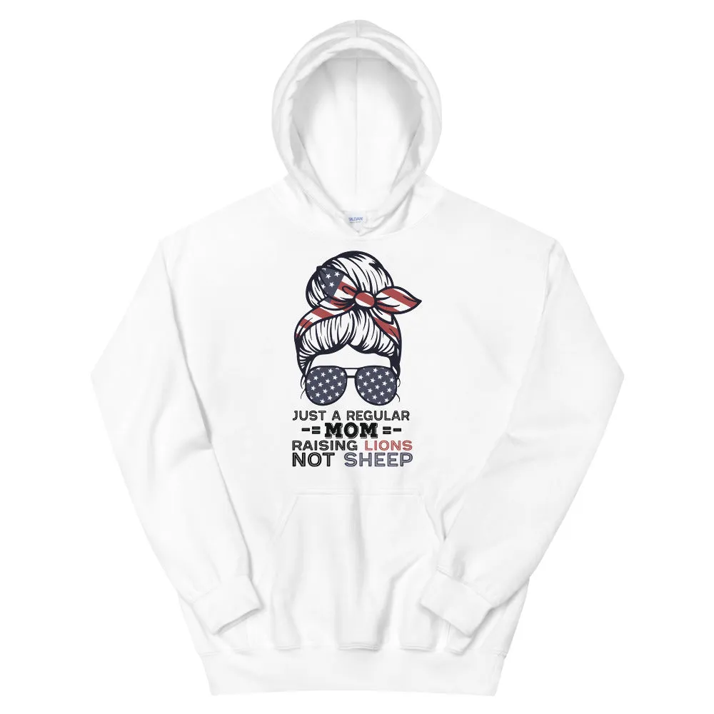 Moms raising Lions not sheep Unisex Hoodie