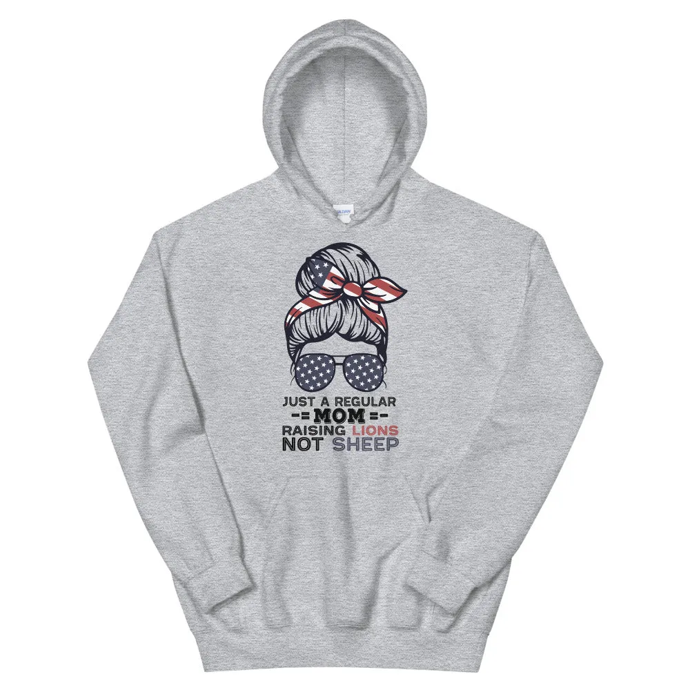 Moms raising Lions not sheep Unisex Hoodie