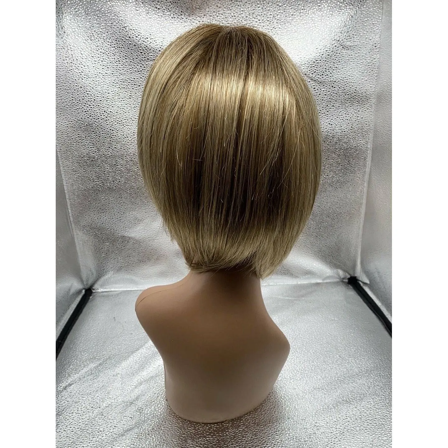 On Edge | Synthetic Lace Front Wig (Mono Part) By Gabor