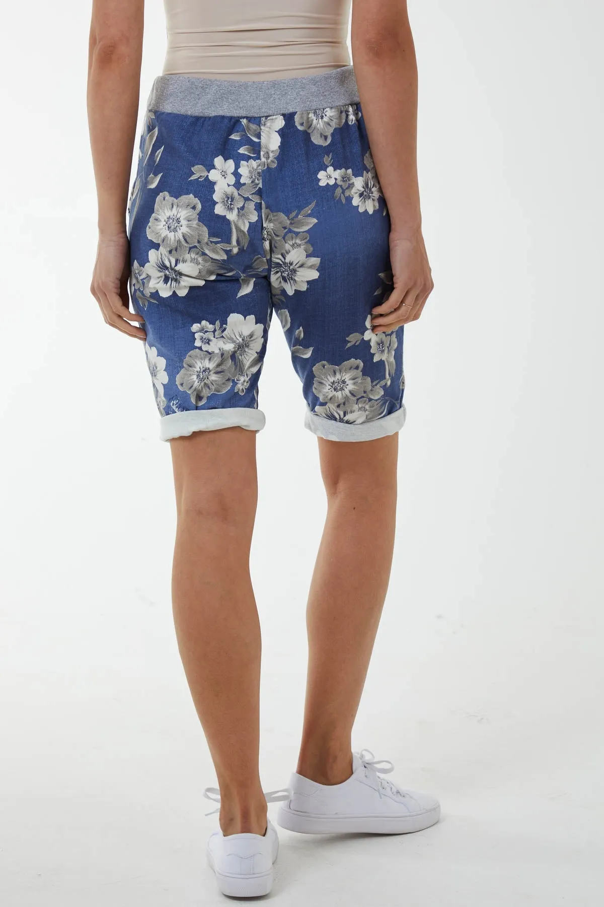Orchid Floral Contrasted Waist Shorts