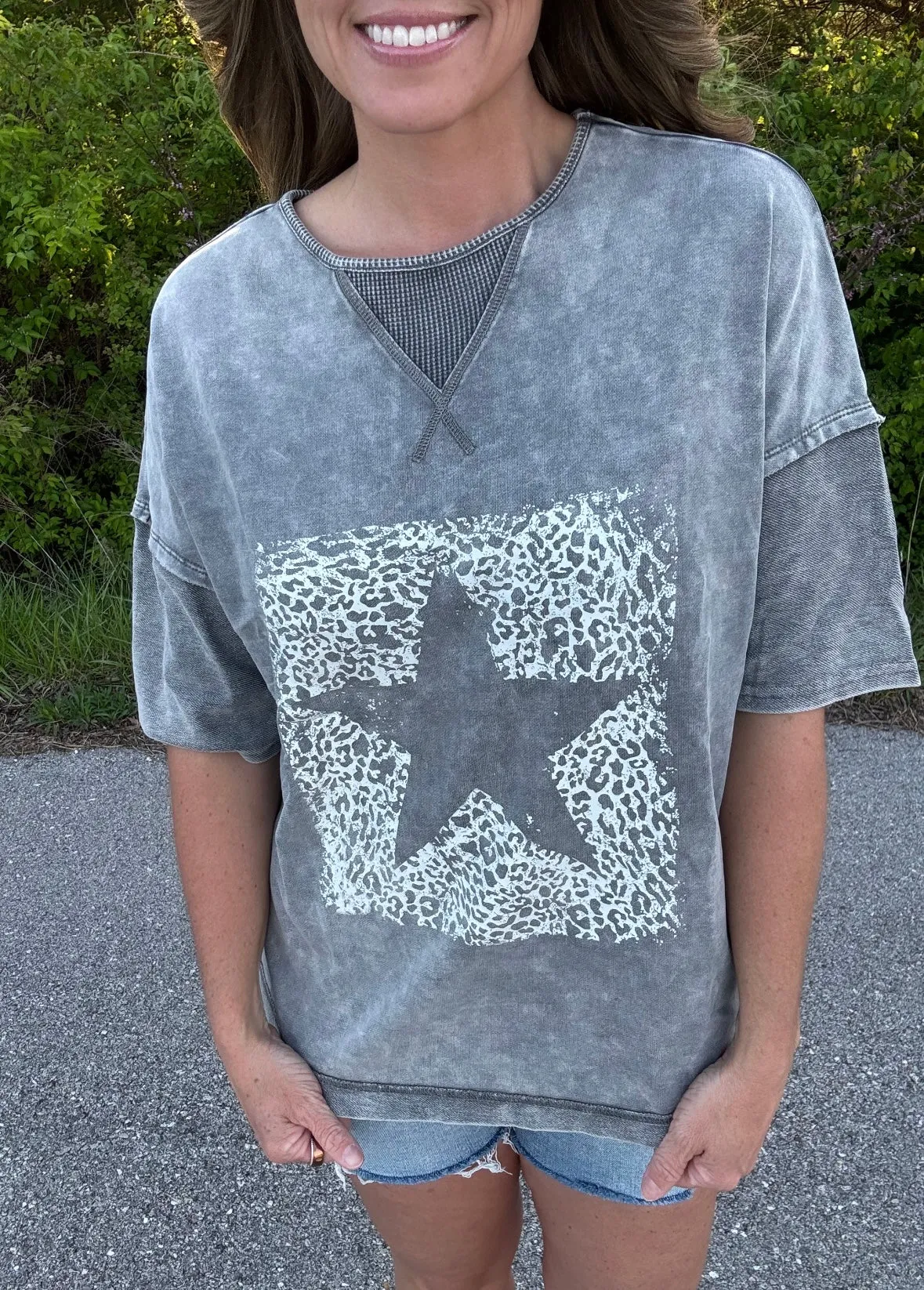 Oversized star tee