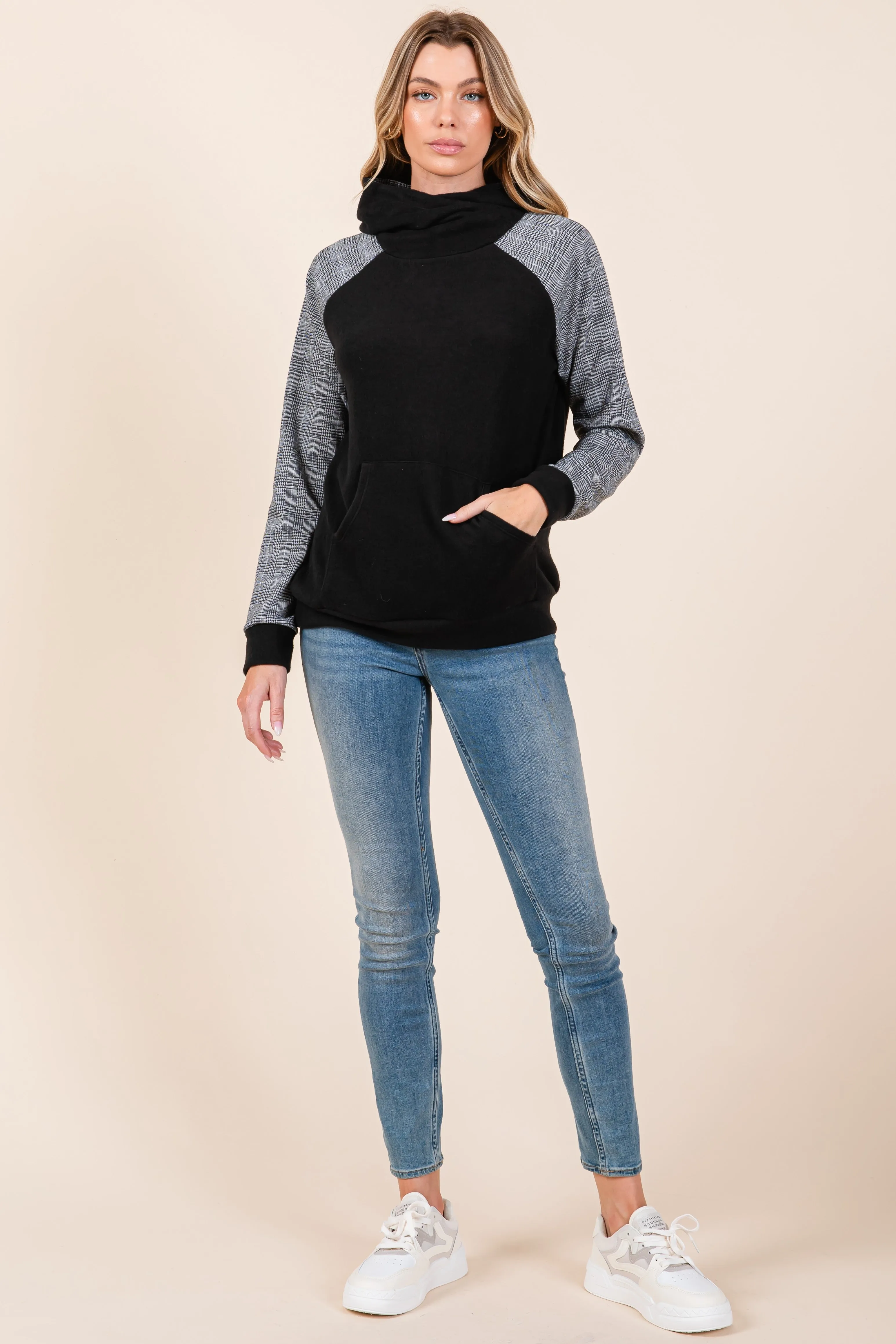 Raglan Sleeve Knit Hoodie