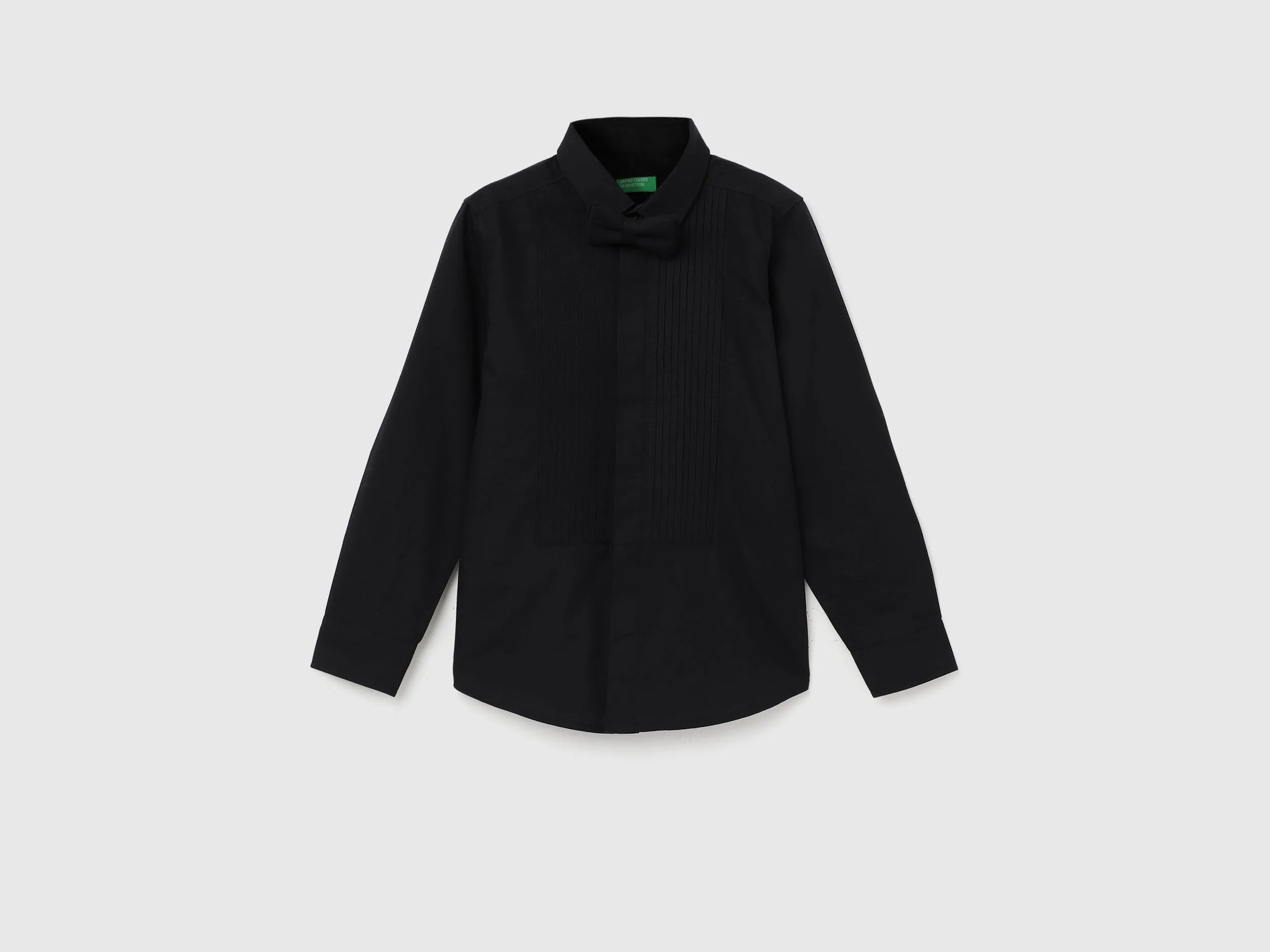Regular Spread Collar Solid Shirts