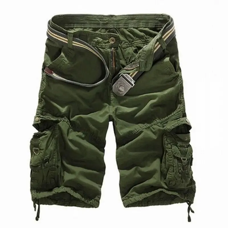 SHORT MILITAIRE AVEC EFFET FROISSÉ