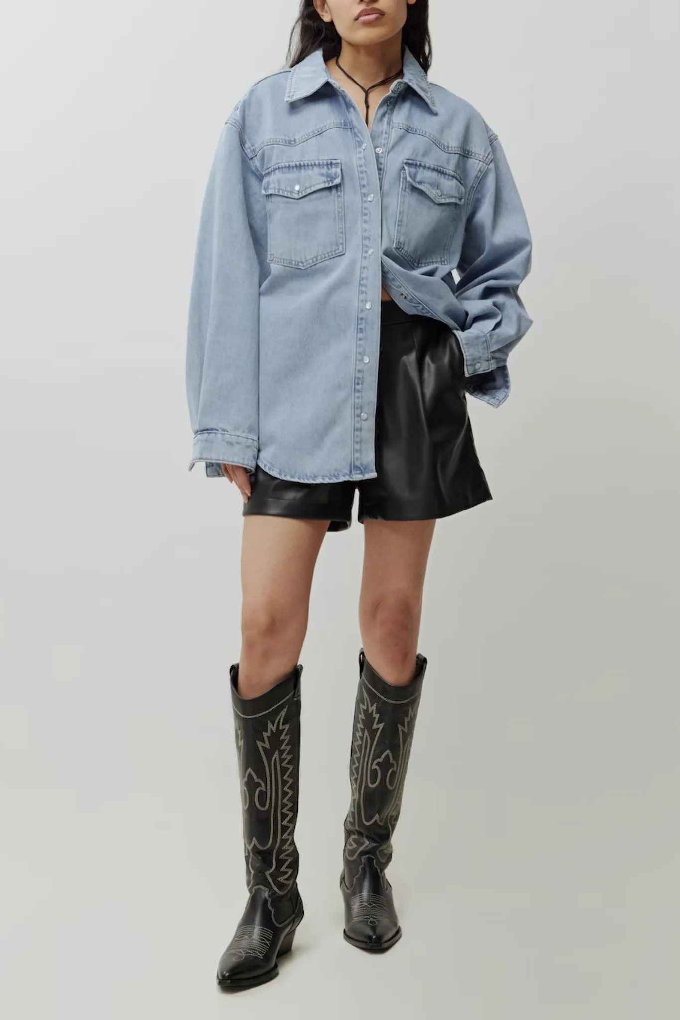 SILVIA SHORTS - BLACK