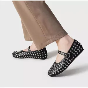 Studded moccasin for women
