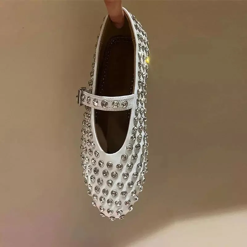 Studded moccasin for women