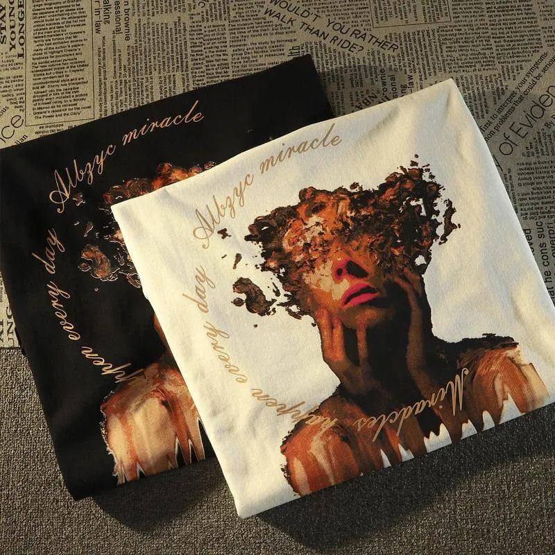 T-shirt imprimé de figures abstraites vintage
