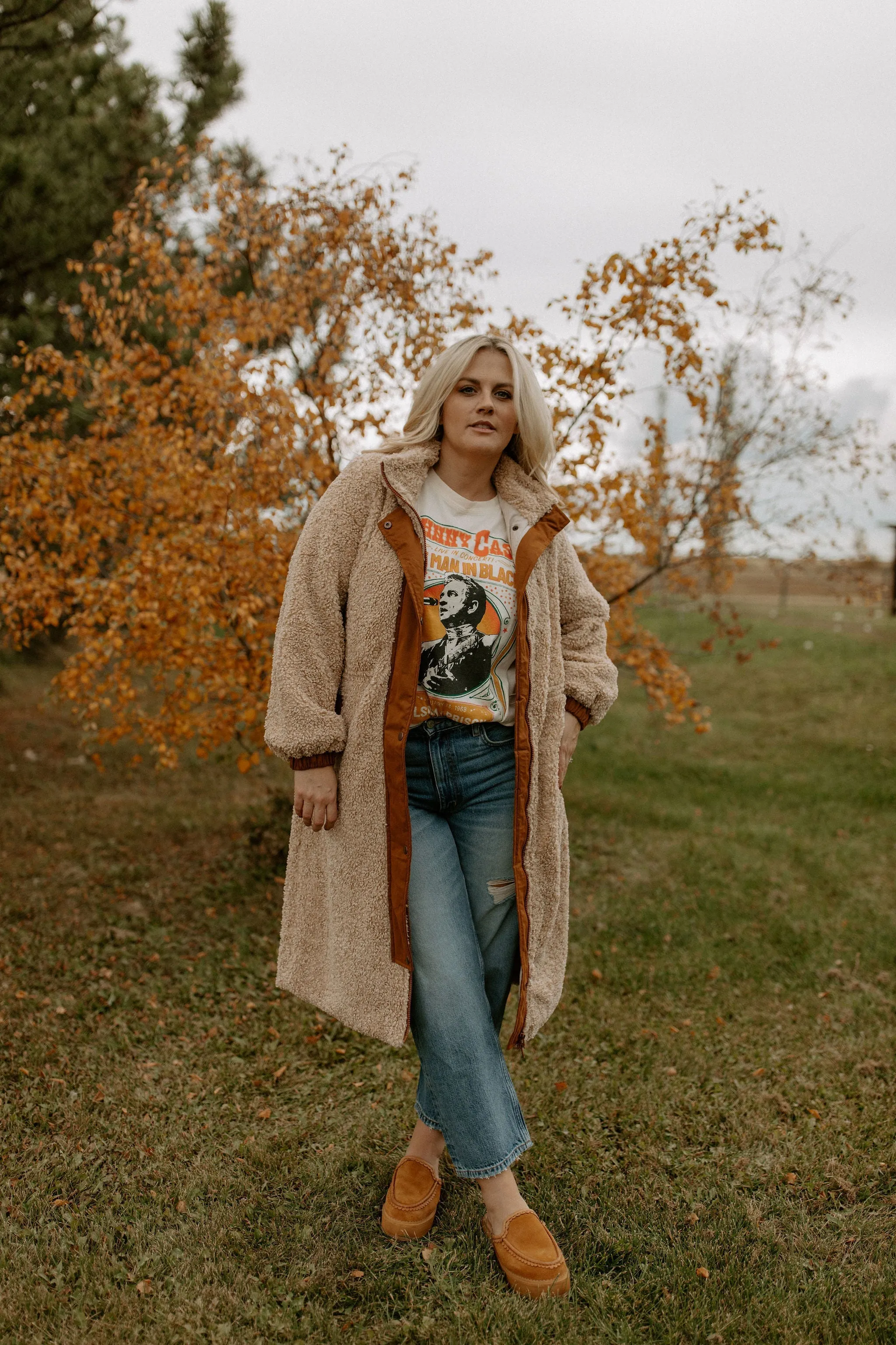 The Johnny Cash Live In Concert OS Tee by Daydreamer