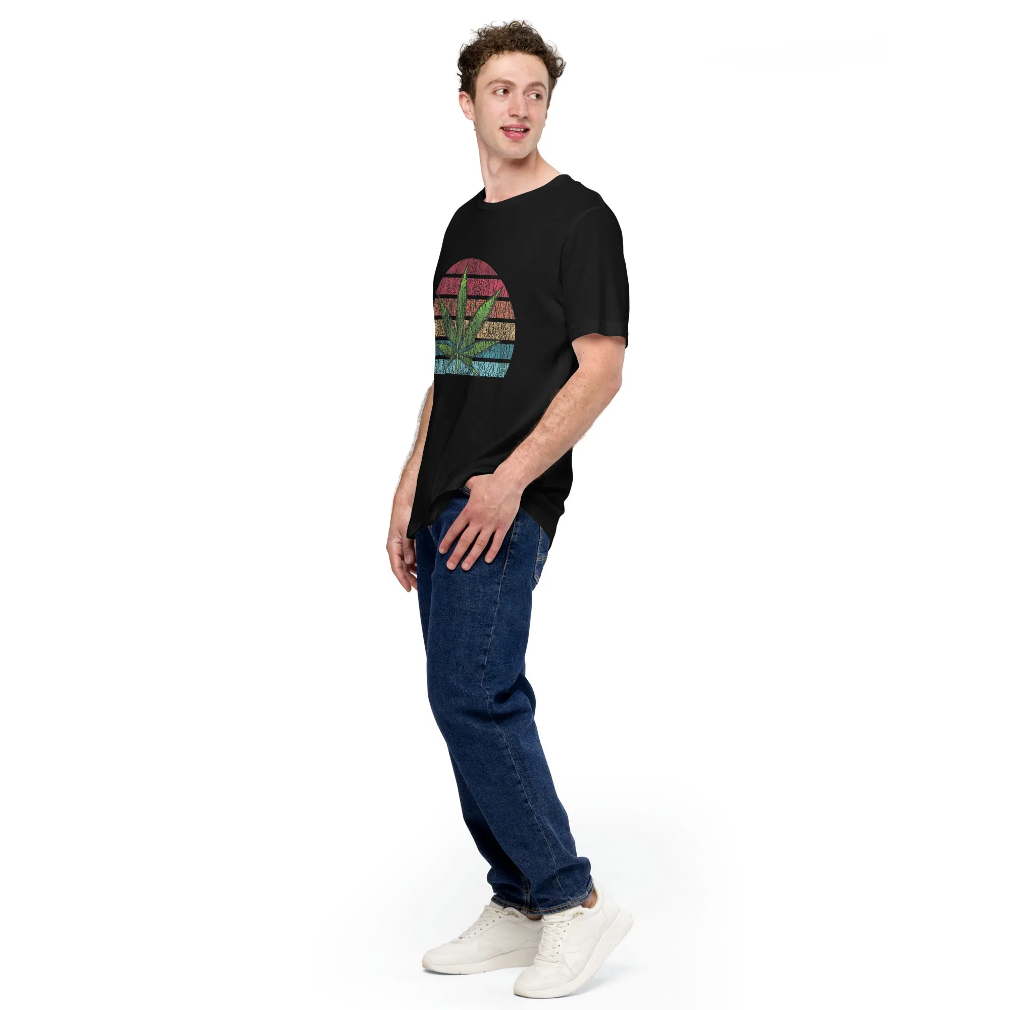 Vintage-Marijuana-Weed-Cannabis-Leaf-Retro-Stoner-Unisex t-shirt
