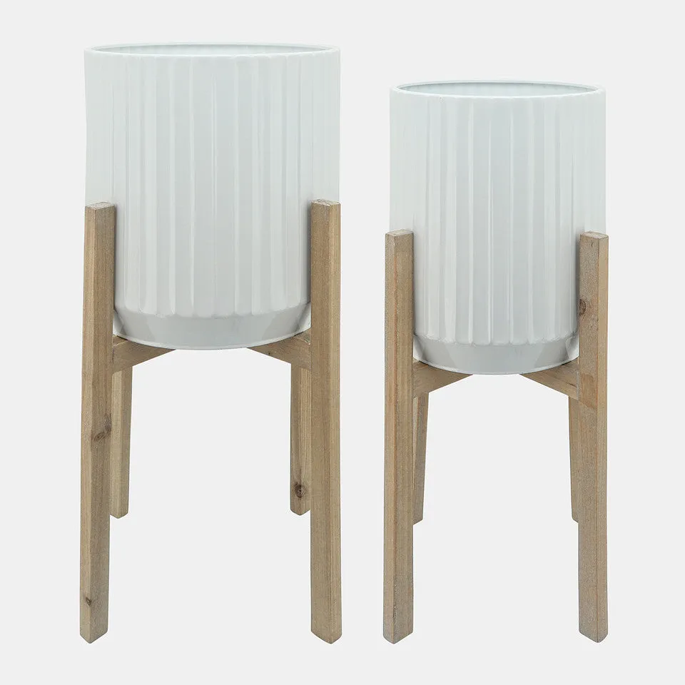 WHITE RIDGED METAL PLANTERS ON WOOD STAND
