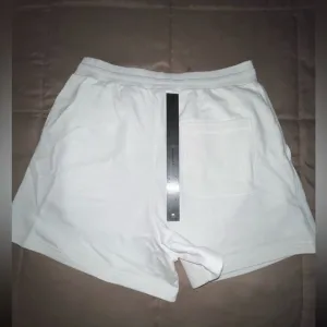 Women’s ZARA White Shorts