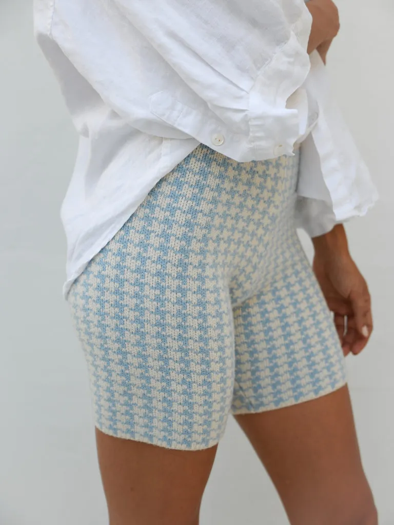Zoe Houndstooth Shorts Beige