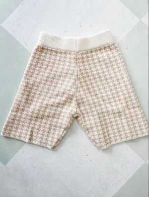 Zoe Houndstooth Shorts Beige